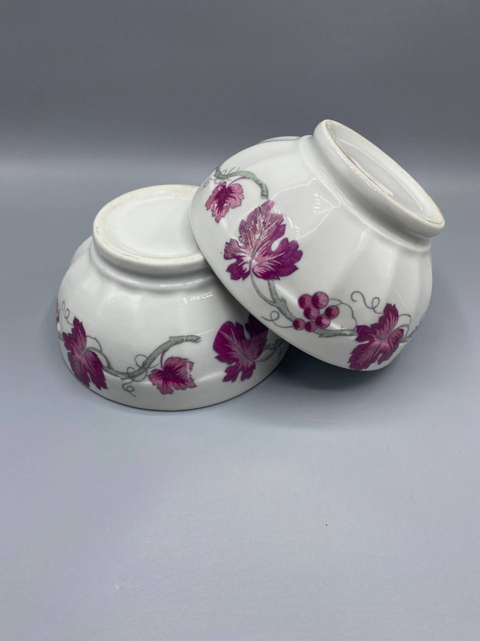 2 bols porcelaine décor vigne grappes années 1970