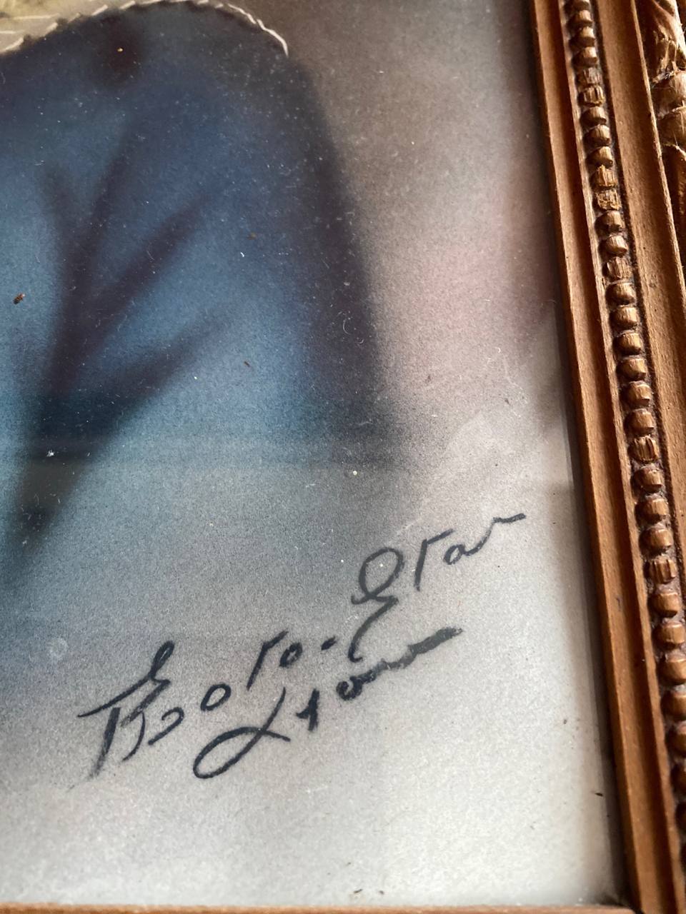 Signature Photo Star Lyon en bas du portrait