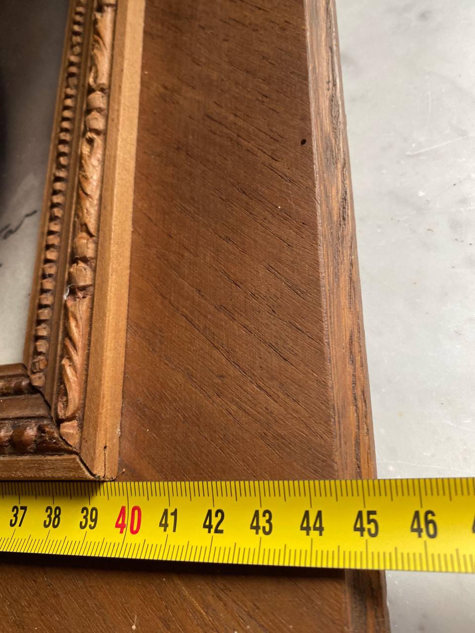 Largeur du cadre mesurée à environ 40 cm