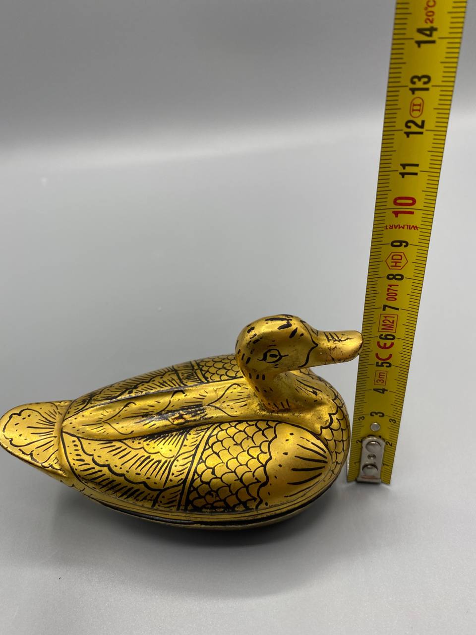 Boîte canard avec mètre ruban, hauteur environ 8 cm