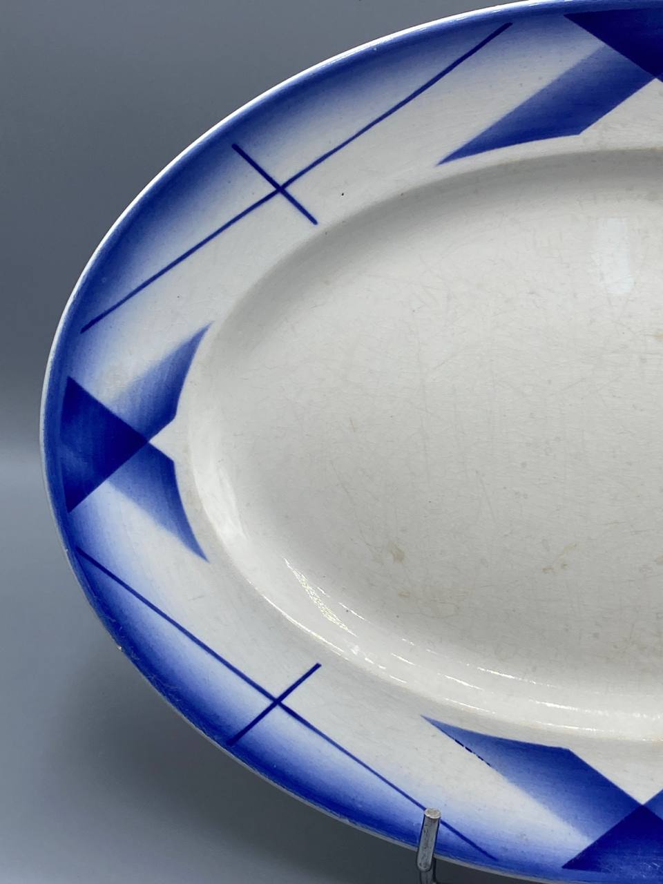 Détail losanges bleu cobalt aérographe collection Artix