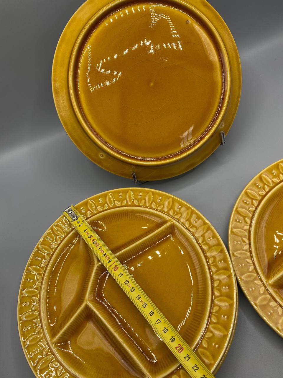 Revers et diamètre 22 cm assiette fondue faïence jaune moutarde