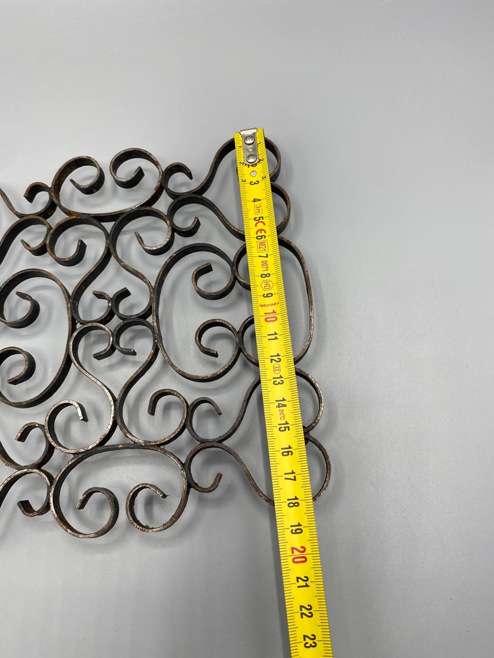 Dimension 20 cm dessous-de-plat fer forgé artisanal volutes