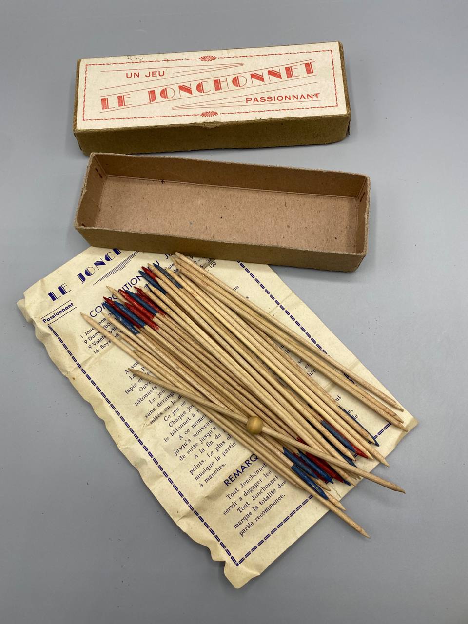 Jeu Le Jonchonnet ancien – boîte, jonchets et règle du jeu d'origine