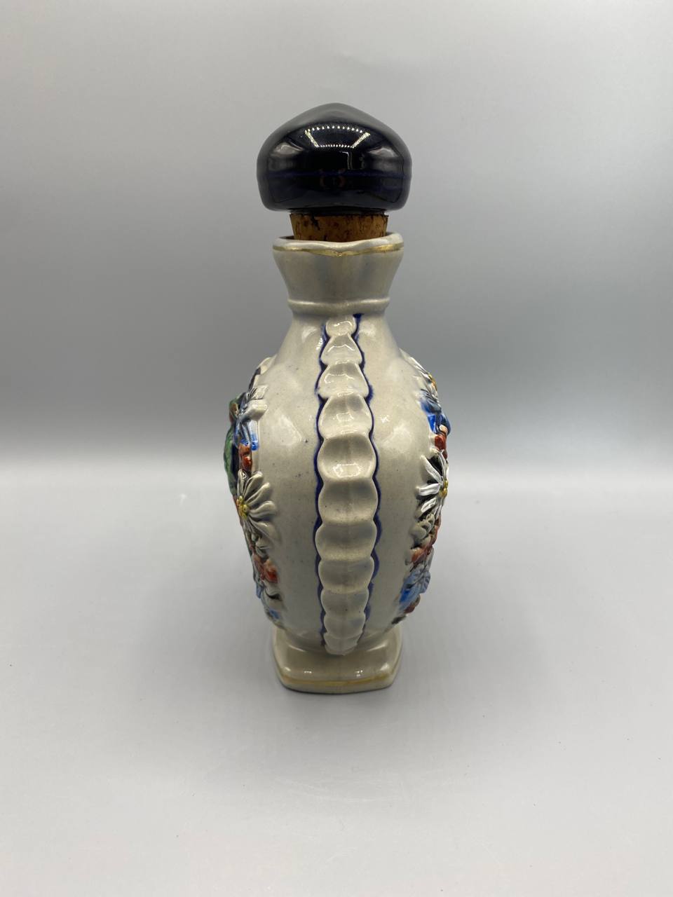 Carafe céramique Friedrichshafen – vue du dessus, bouchon liège céramique cobalt