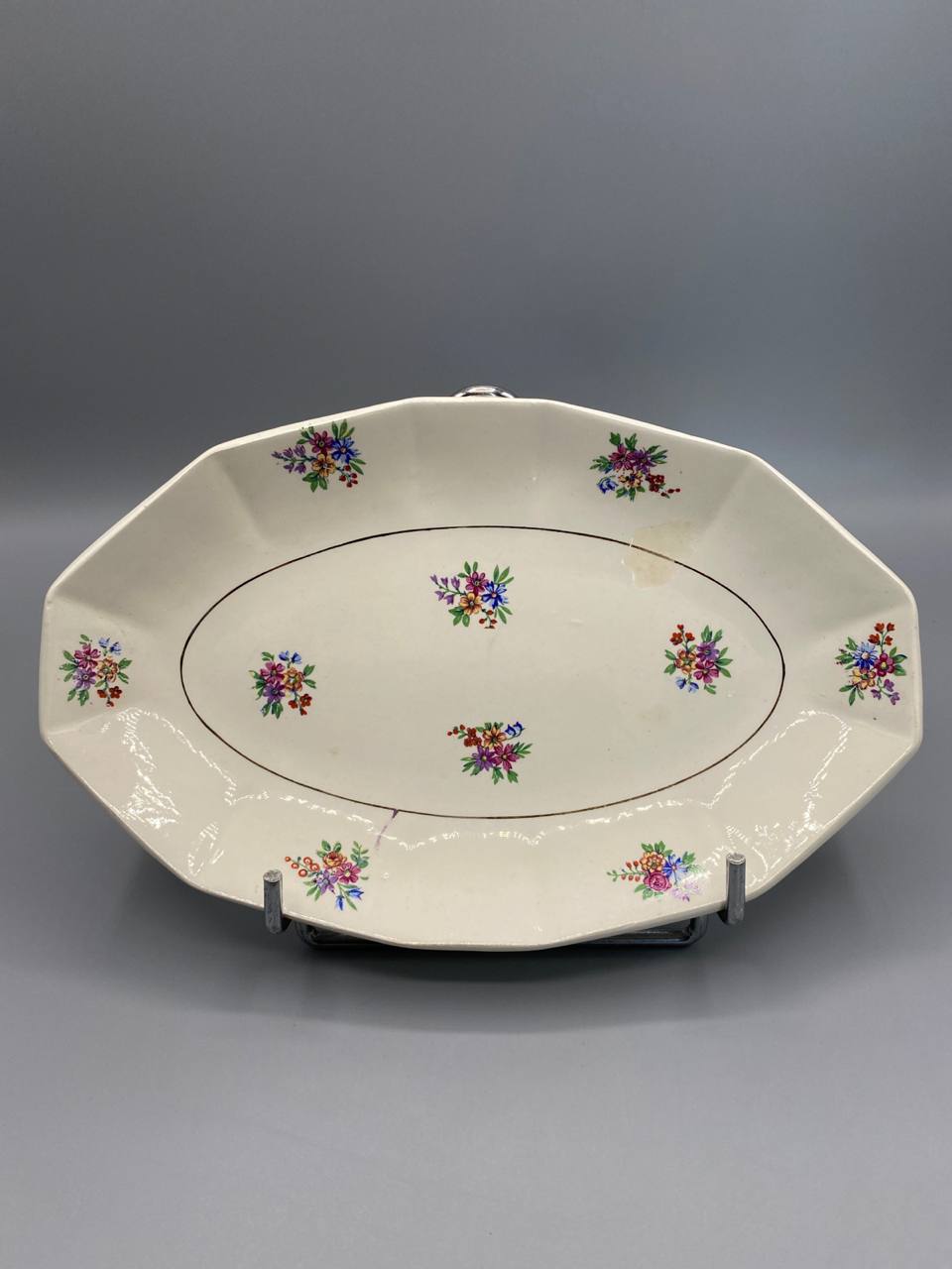 Ravier porcelaine Céranord – vue de dessus, décor semis floral polychrome