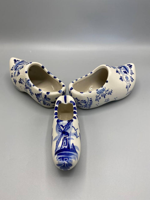 3 sabots céramique Delft Blue – vue de dessus, intérieur creux cendrier vide-poche