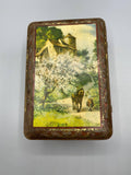 Boîte tôle Montpellier – couvercle fermé, scène champêtre pommier en fleurs et fermier