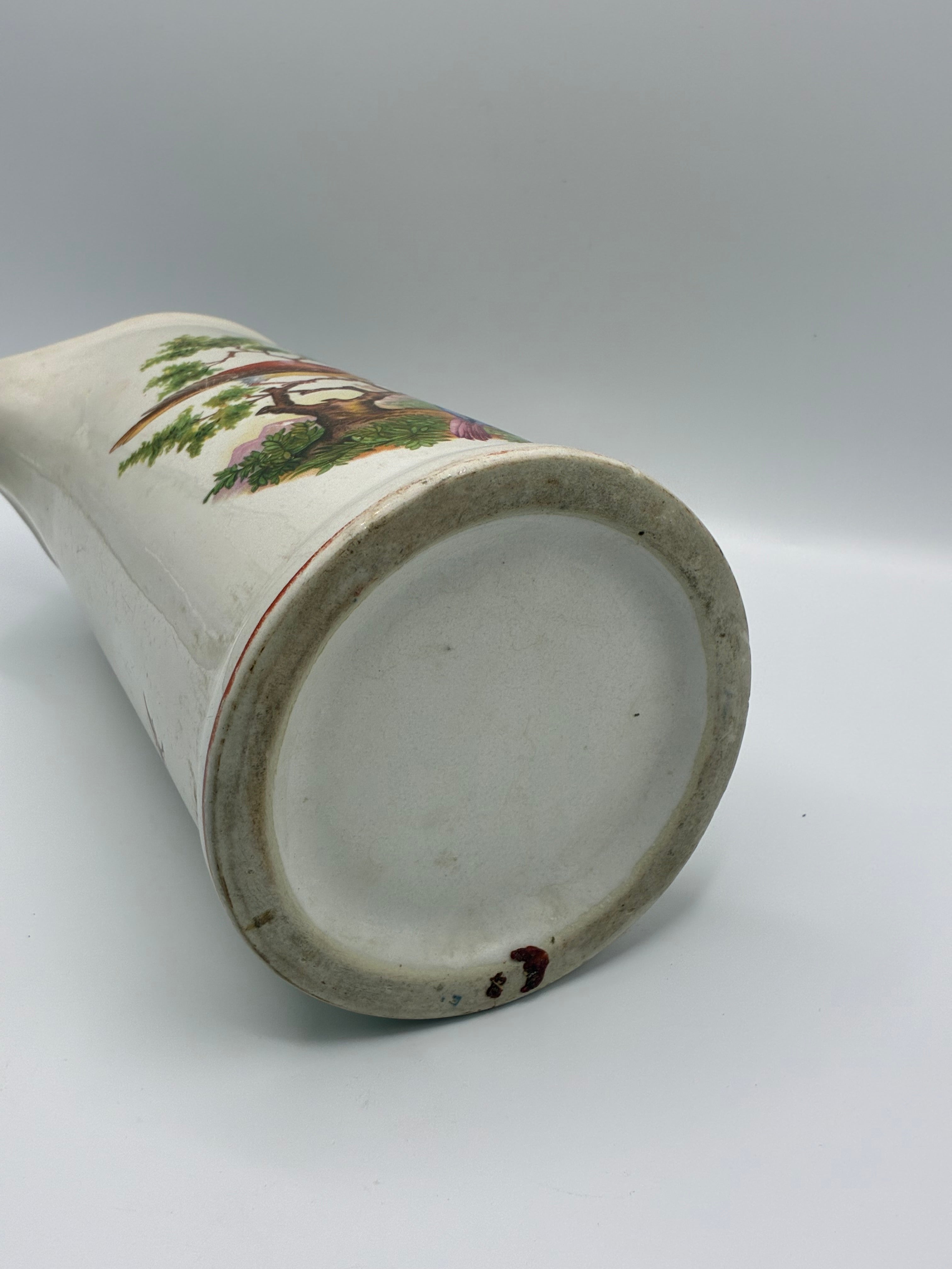 Pichet décoratif en faïence émaillée – Décor oiseaux naturaliste polychrome