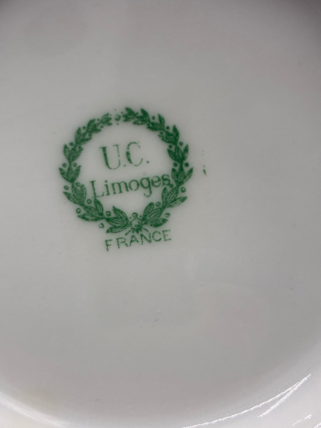 Sucrier ancien en porcelaine de Limoges – Vert céladon, or et bouquet floral – Union Céramique
