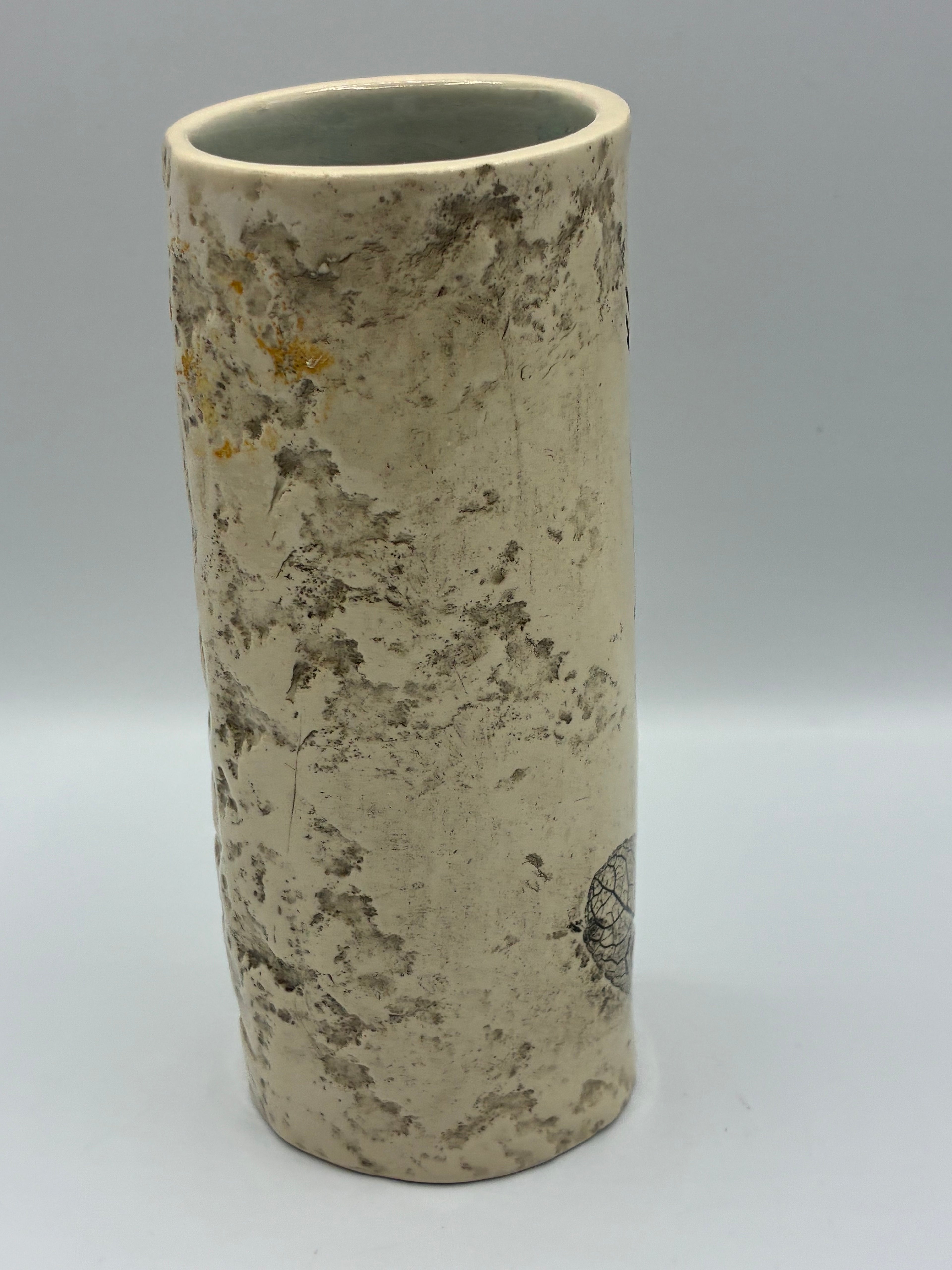 Vase céramique signé Biscarrosse – Décor botanique fougères et graminées