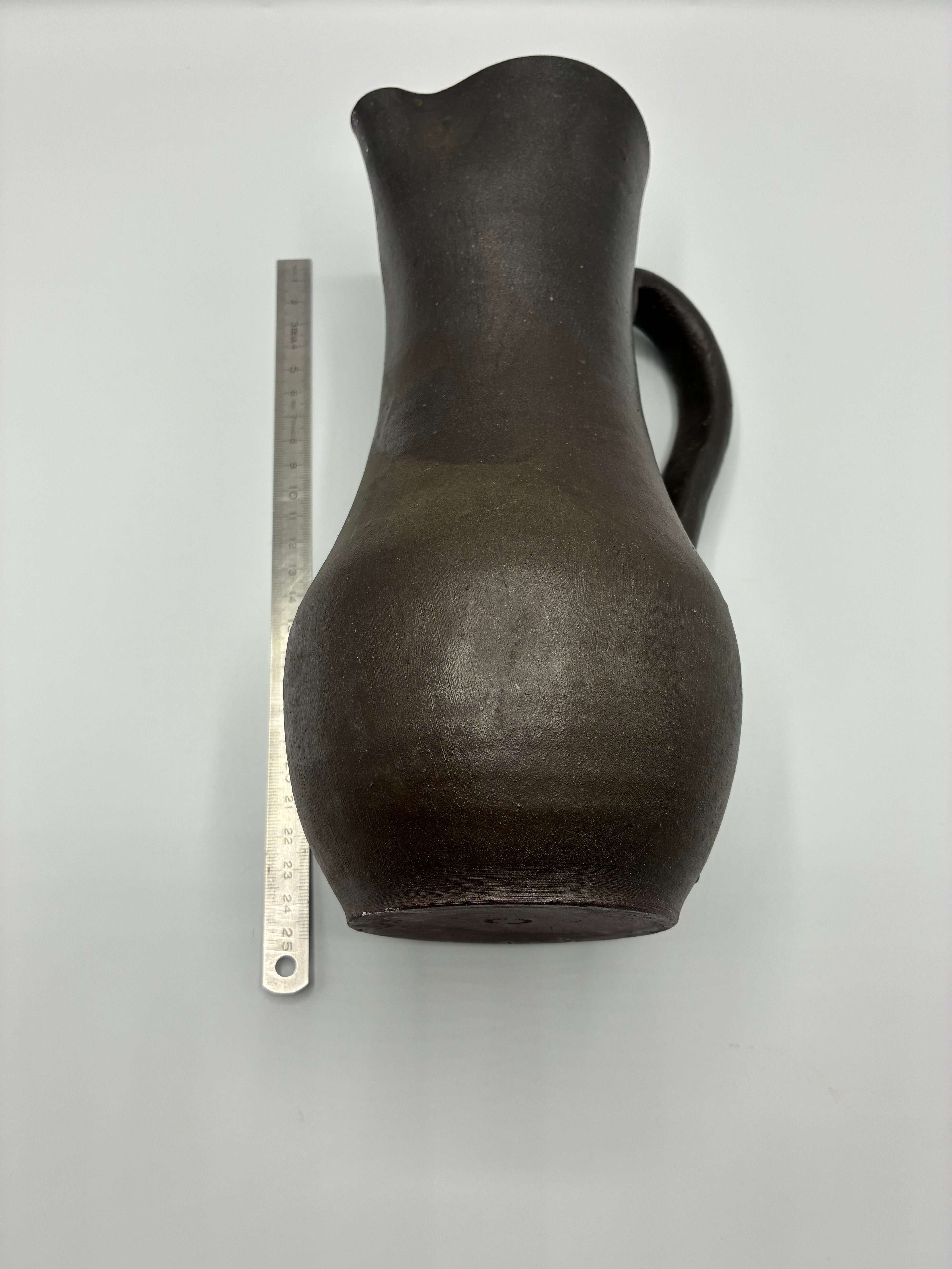 Grand pichet en grès brun – Poterie Dubost Noiron – Bourgogne – Milieu XXe siècle