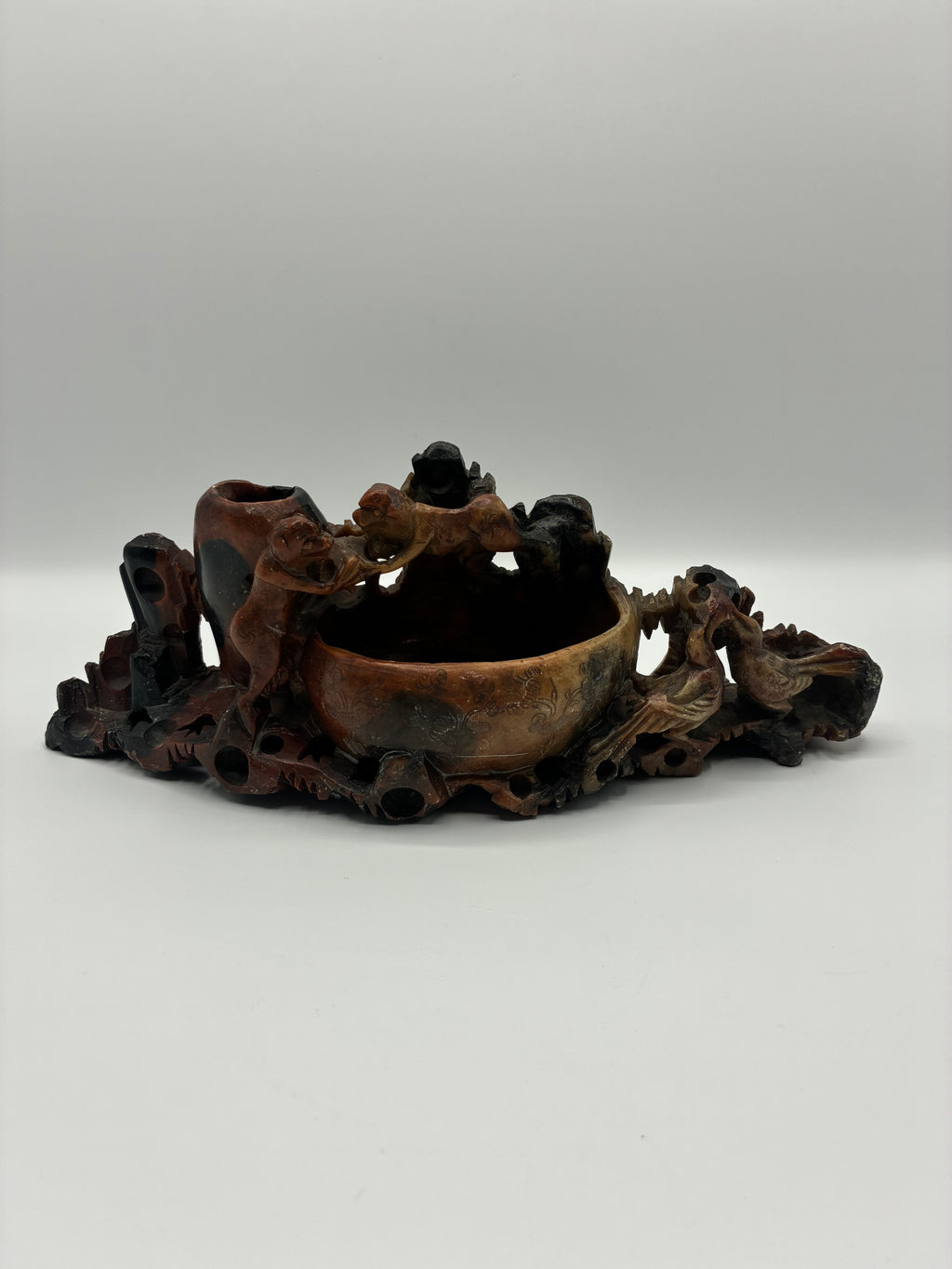 Porte-encens en stéatite sculpté – Paysage animé singes et oiseaux – Bassin central – Art chinois – 25 cm