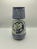 Grand vase céramique bleu cobalt – Frises chevrons et cartouches floraux peints à la main – Signé – 31 cm
