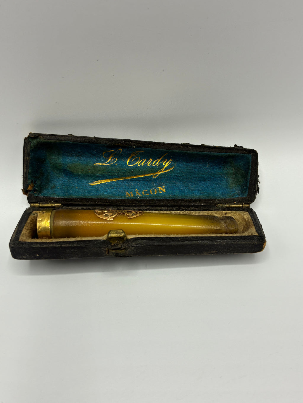 Fume-cigarette ancien en ambre – Monogramme doré, écrin d'origine – Belle Époque