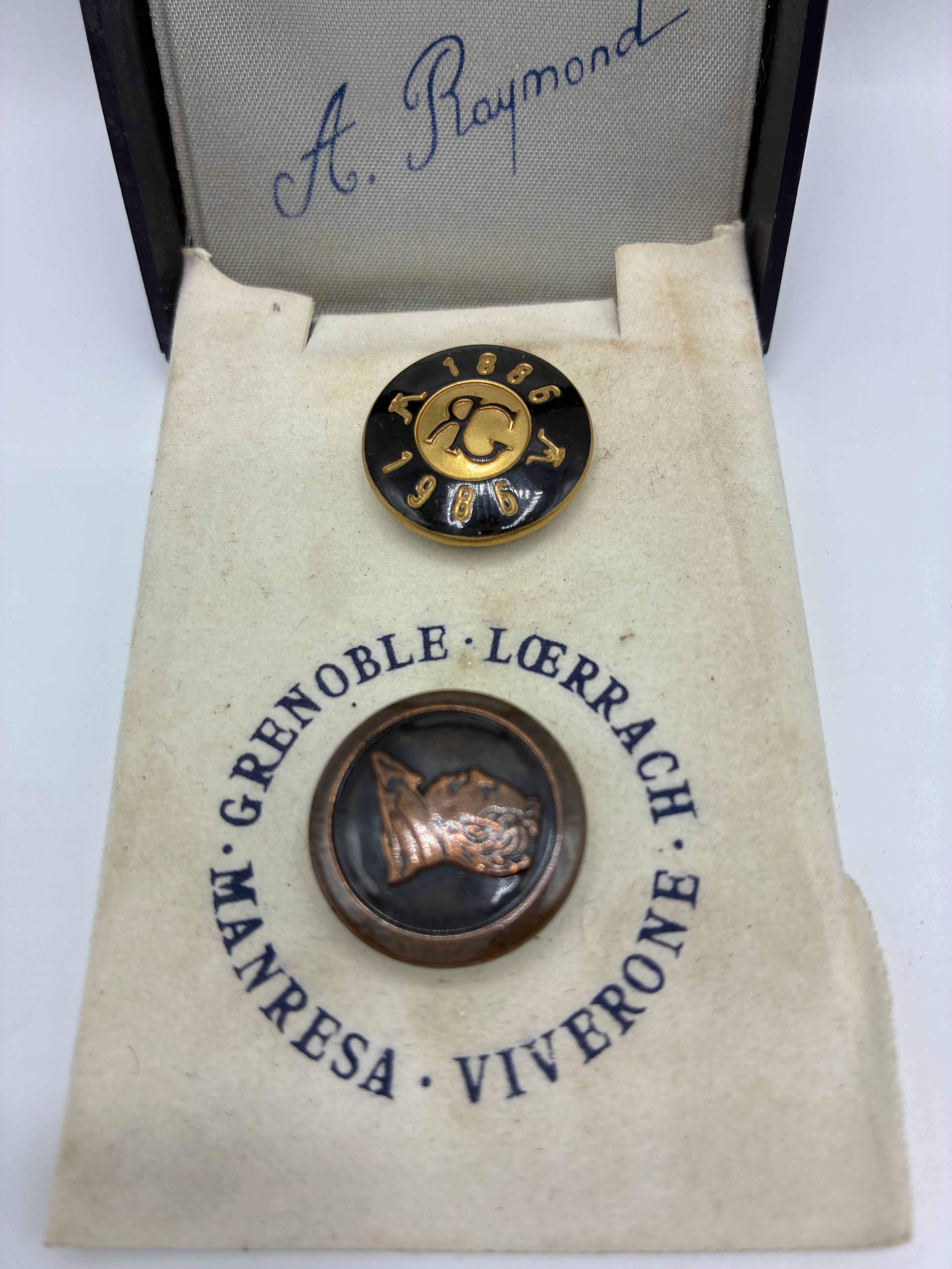Coffret commémoratif A. Raymond – Centenaire du bouton-pression 1886–1986, Grenoble