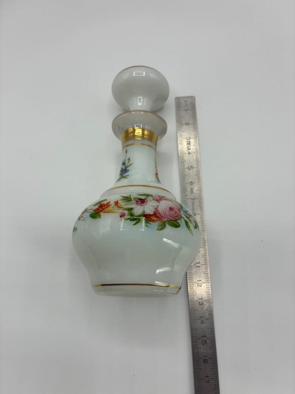 Service de nuit en opaline – Décor floral peint à la main, fin XIXe siècle