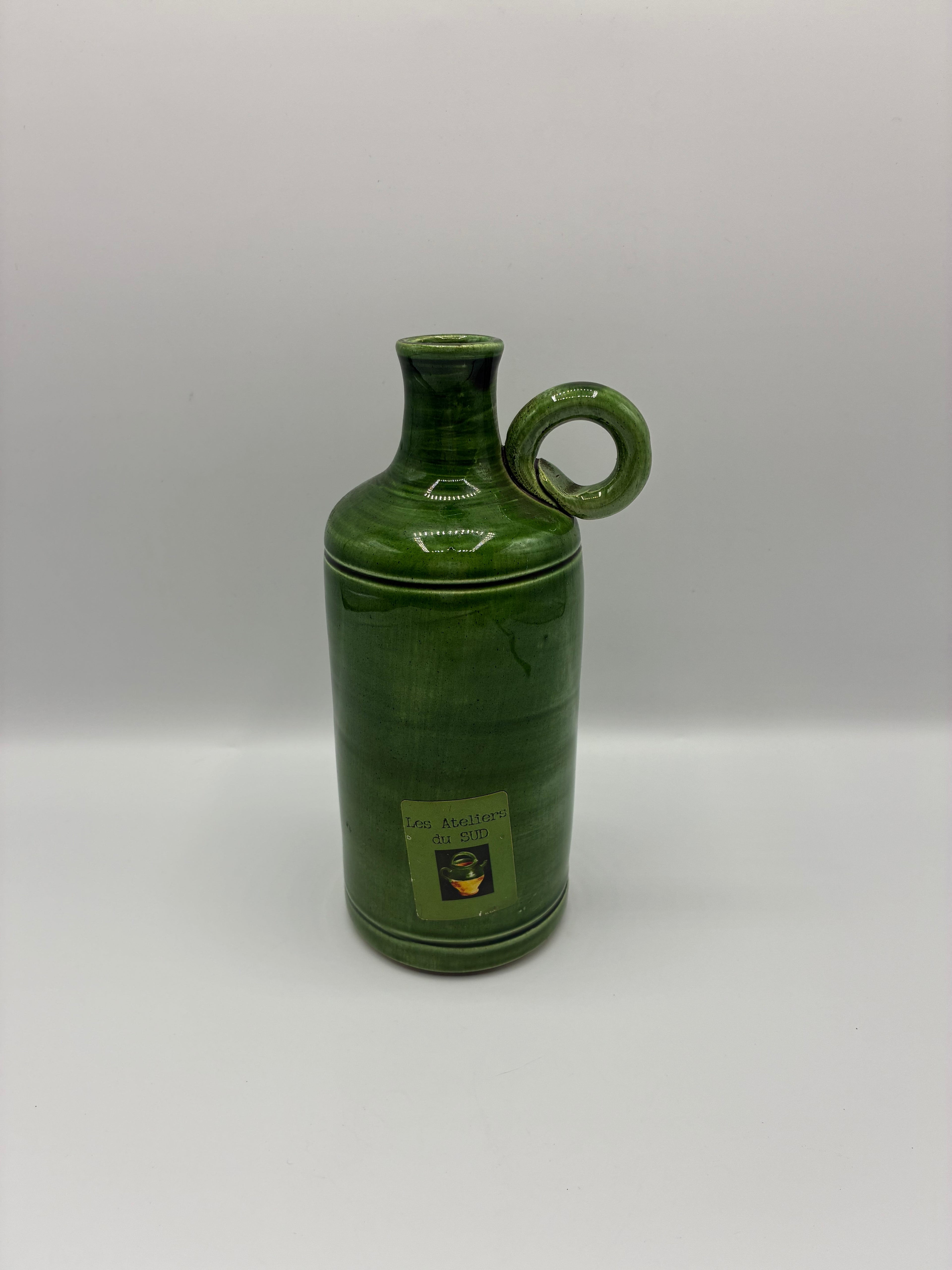 Bouteille à huile en céramique émaillée verte – Les Ateliers du Sud, XXe siècle