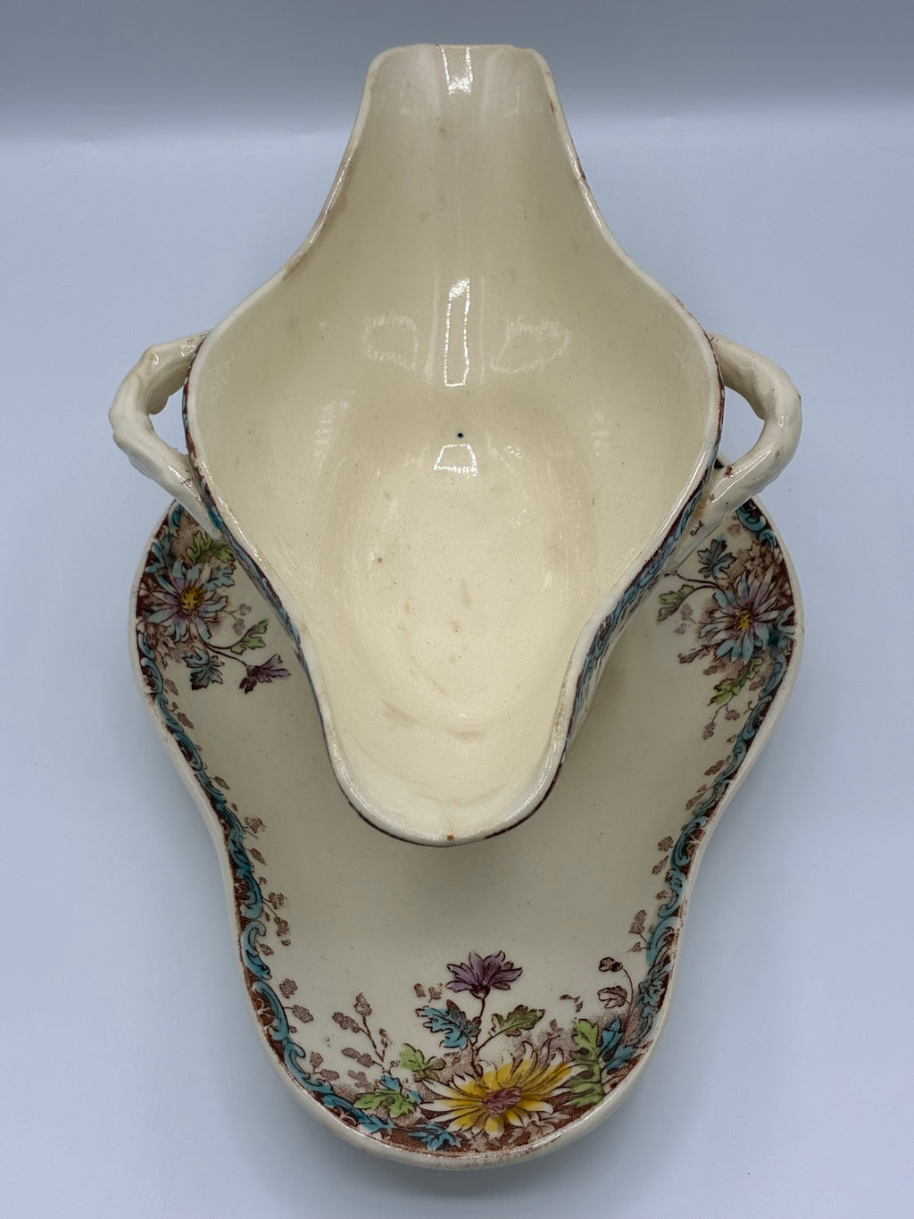 Saucière ancienne sur dormant – Gien décor Fleurs d’automne, fin XIXe – début XXe