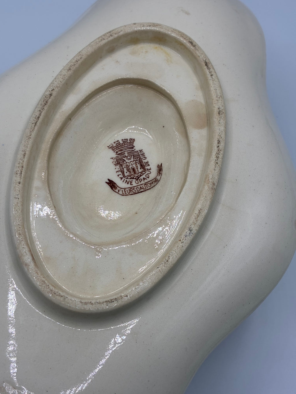 Saucière ancienne sur dormant – Gien décor Fleurs d’automne, fin XIXe – début XXe
