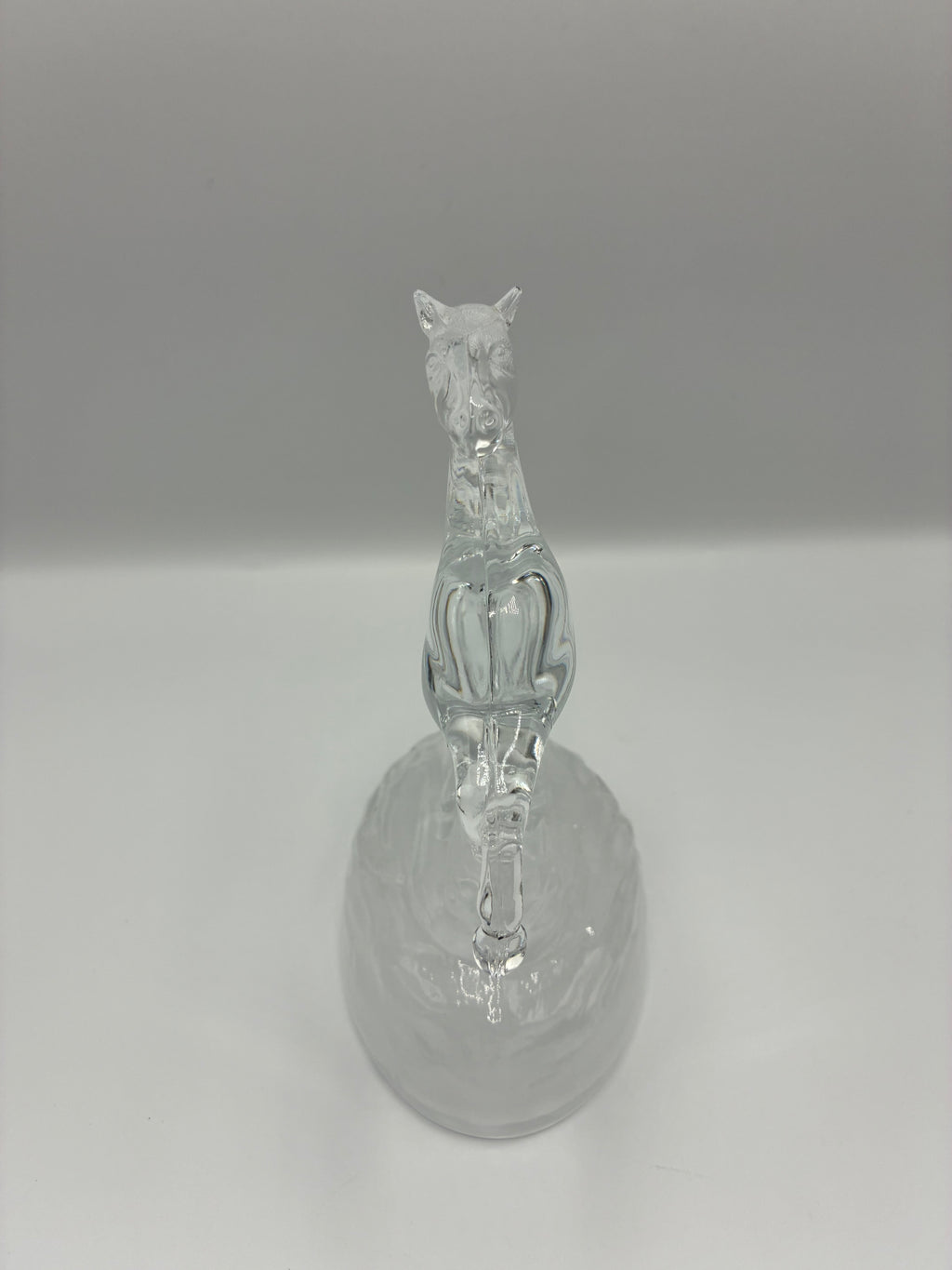 Figurine cheval cabré en cristal – Cristal d'Arques, années 1970–80