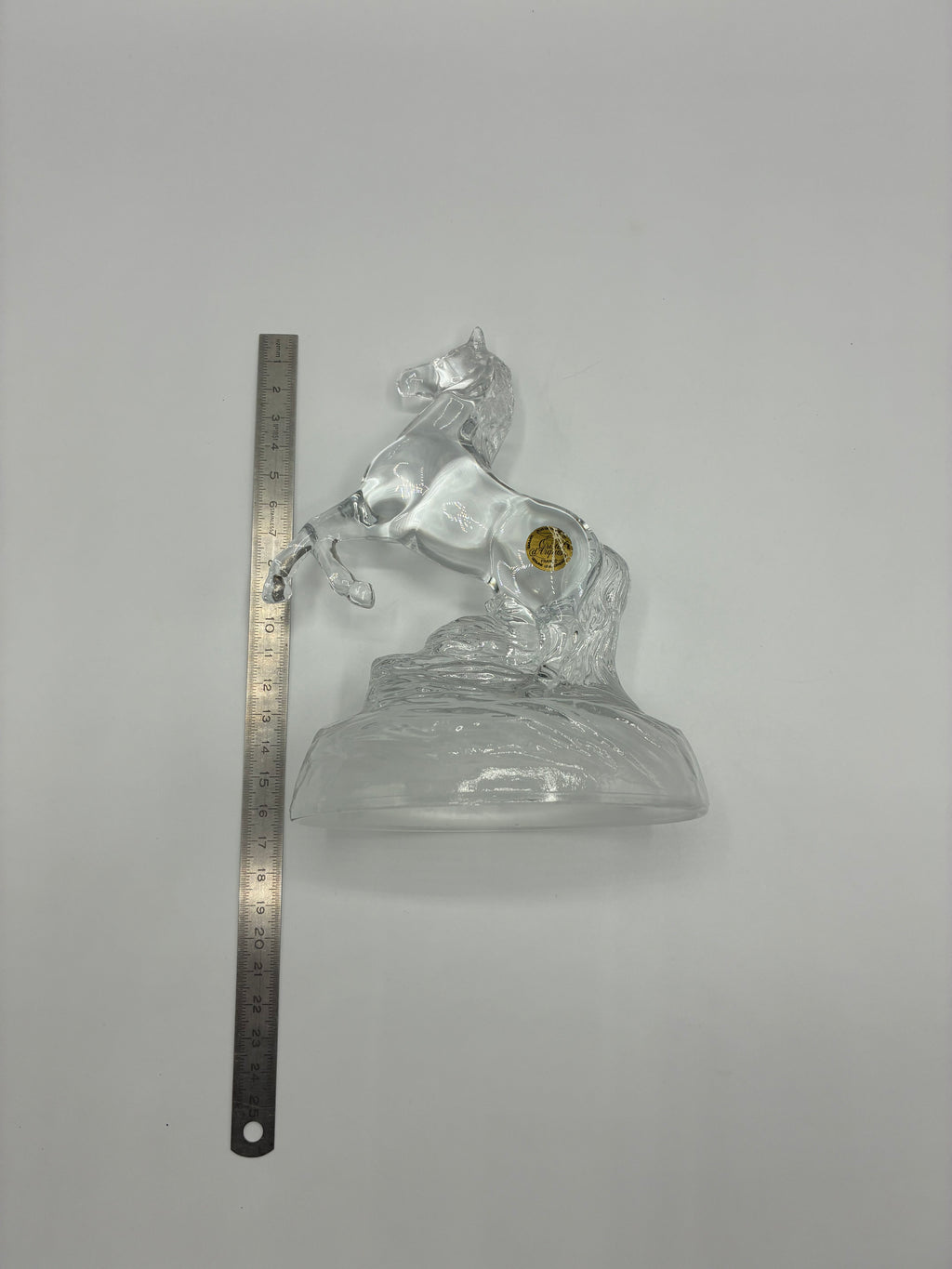 Figurine cheval cabré en cristal – Cristal d'Arques, années 1970–80
