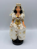 Poupée folklorique orientale vintage – costume traditionnel