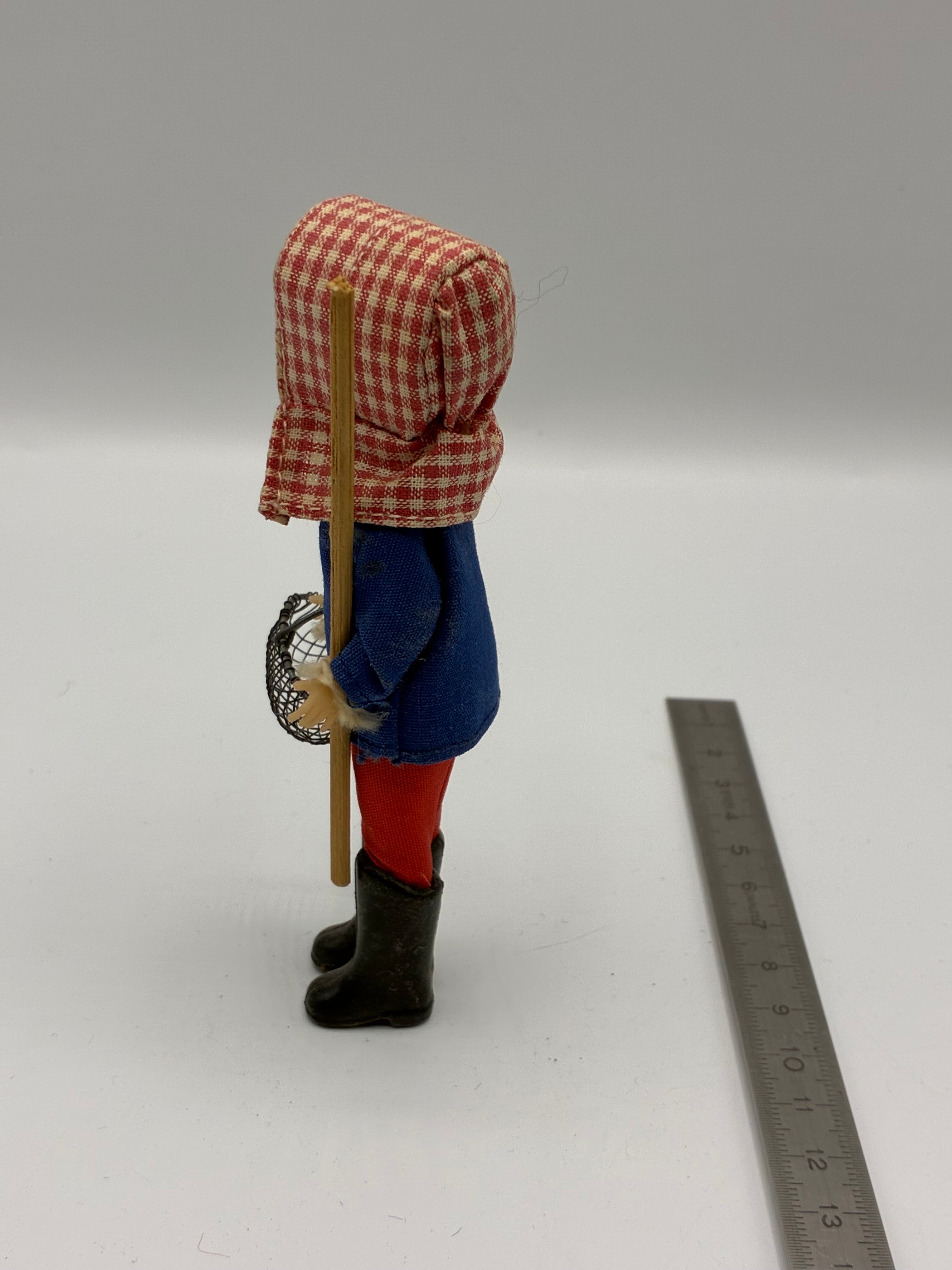 Poupée vintage enfant du bord de mer – pêche – années 60