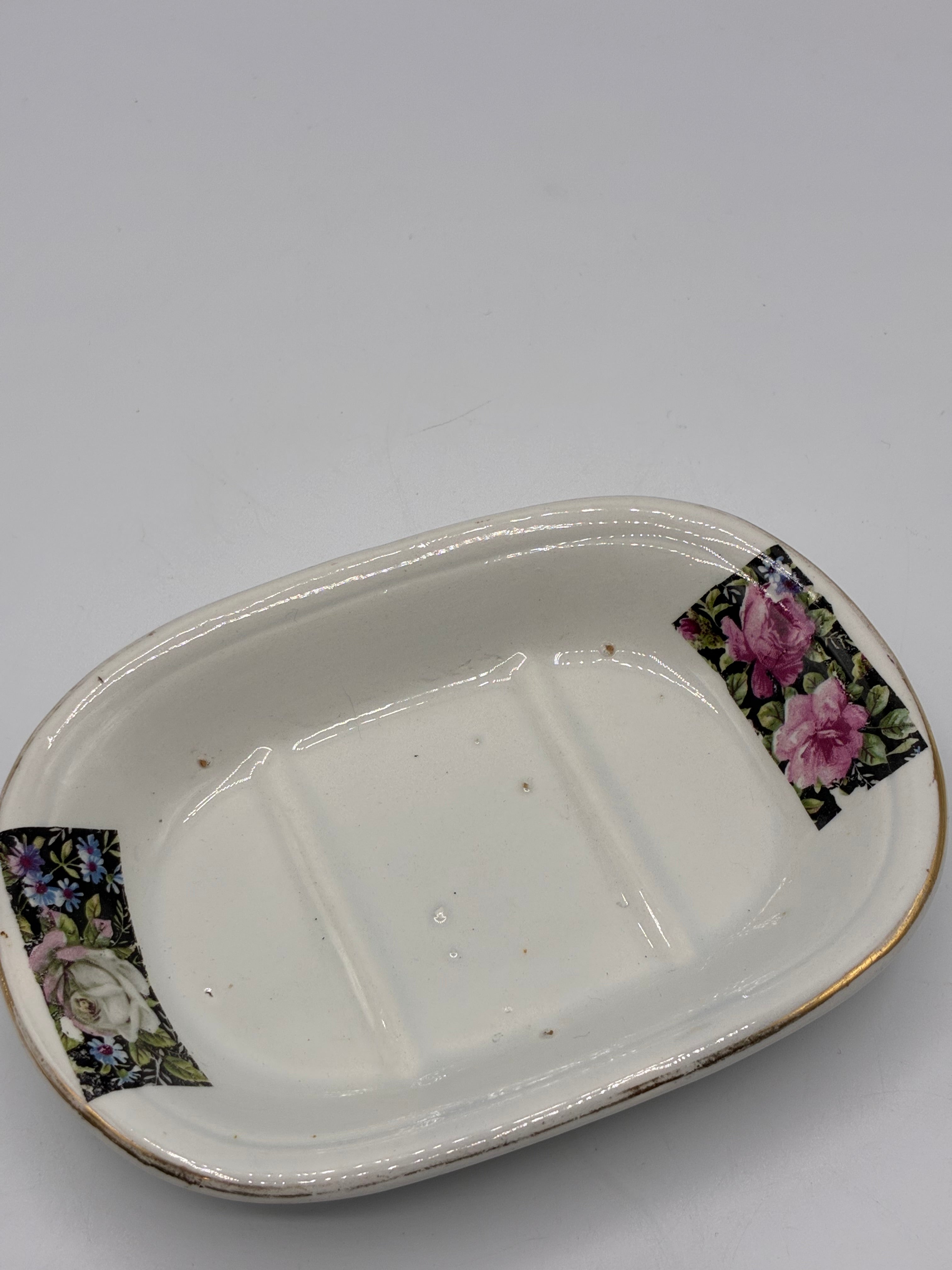 Porte savon ancien HBCM Honnaing faïence française époque Art Déco