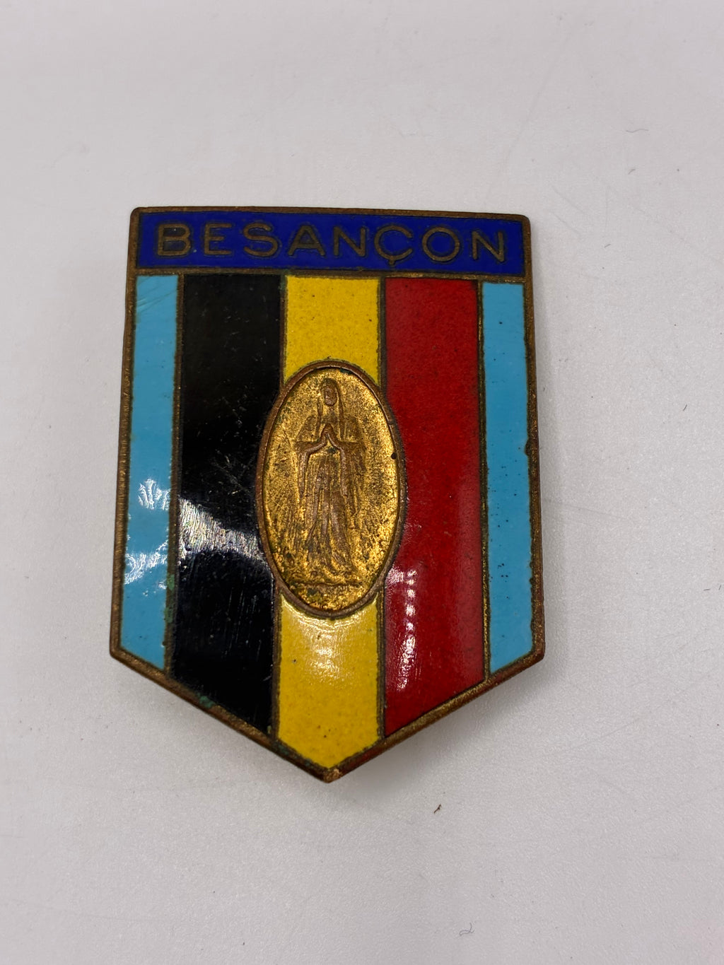 Insigne ancien Besançon émaillé Chobillon Paris Vierge médaille vintage