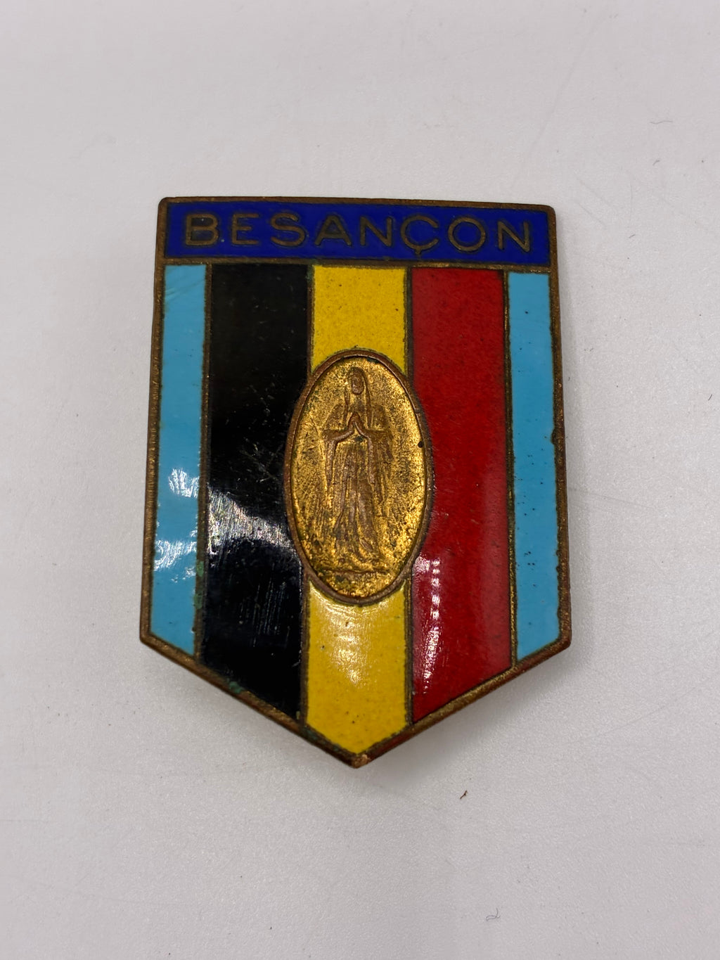 Insigne ancien Besançon émaillé Chobillon Paris Vierge médaille vintage