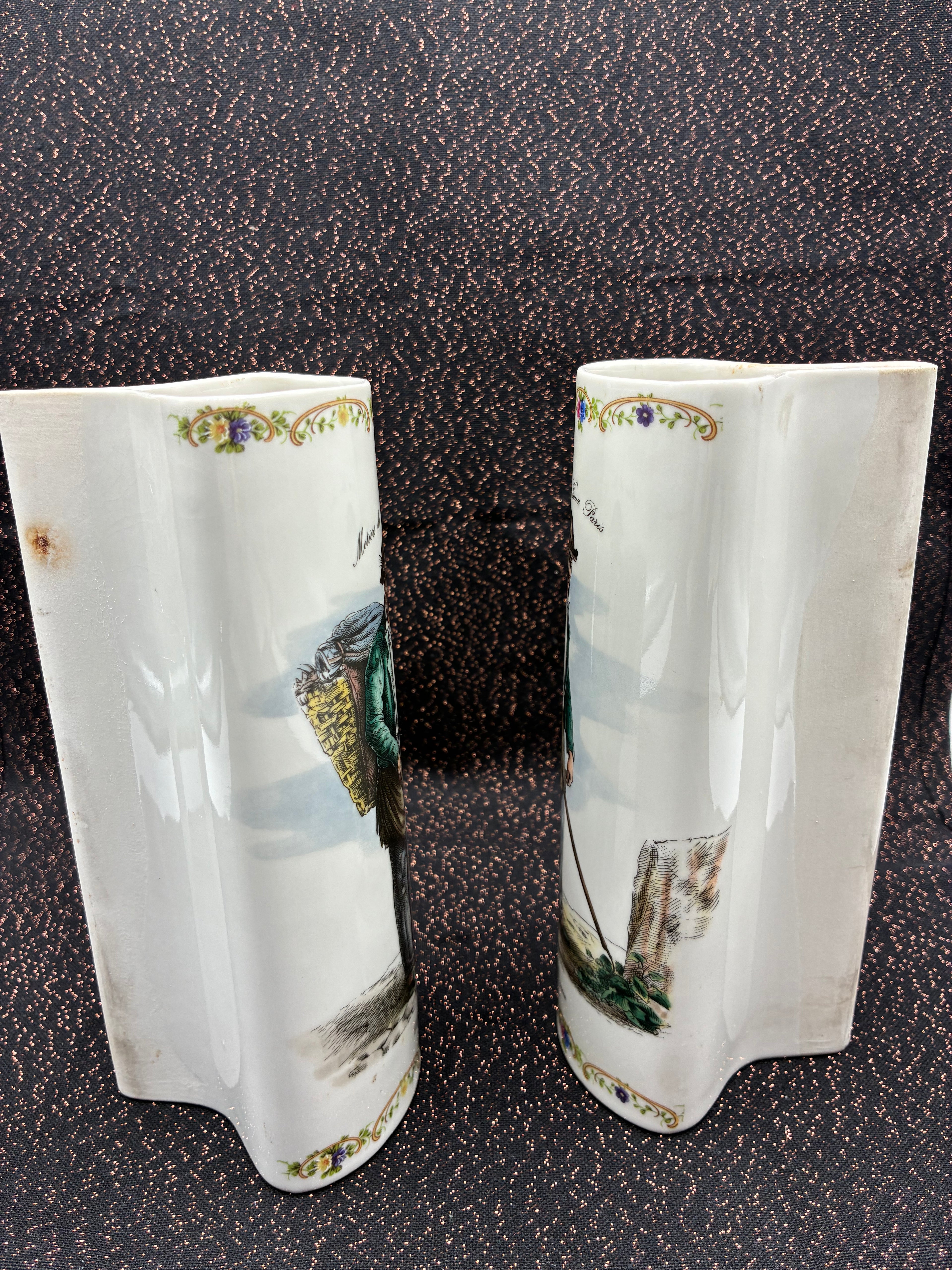 Paire de saturateurs de radiateur en porcelaine “Métiers du Vieux Paris – Chiffonnier”