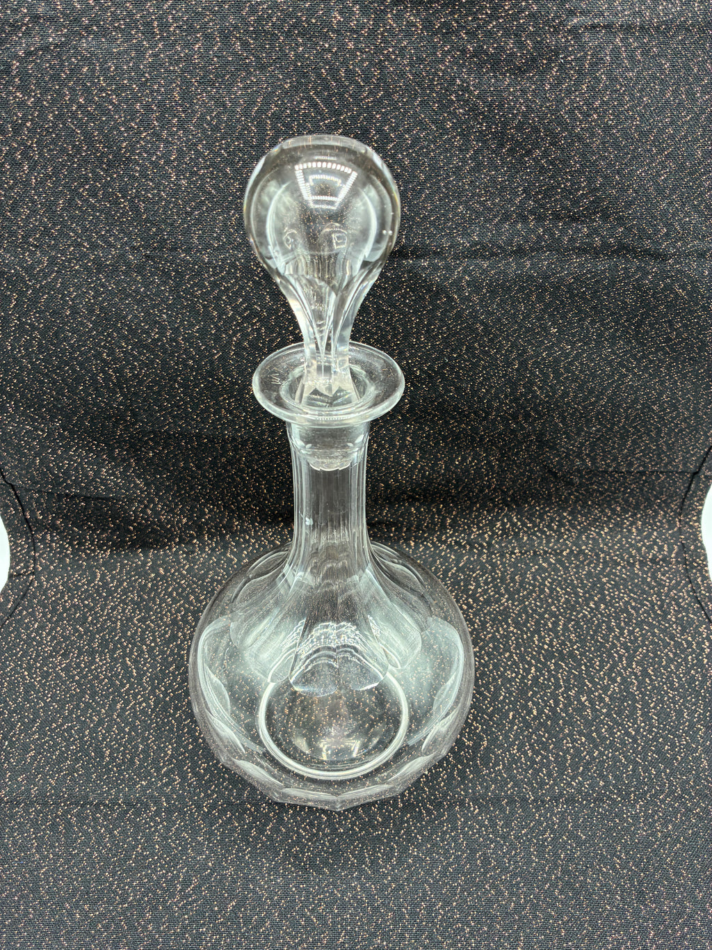 Carafe ancienne en verre travaillé avec bouchon – Carafe à liqueur d'époque