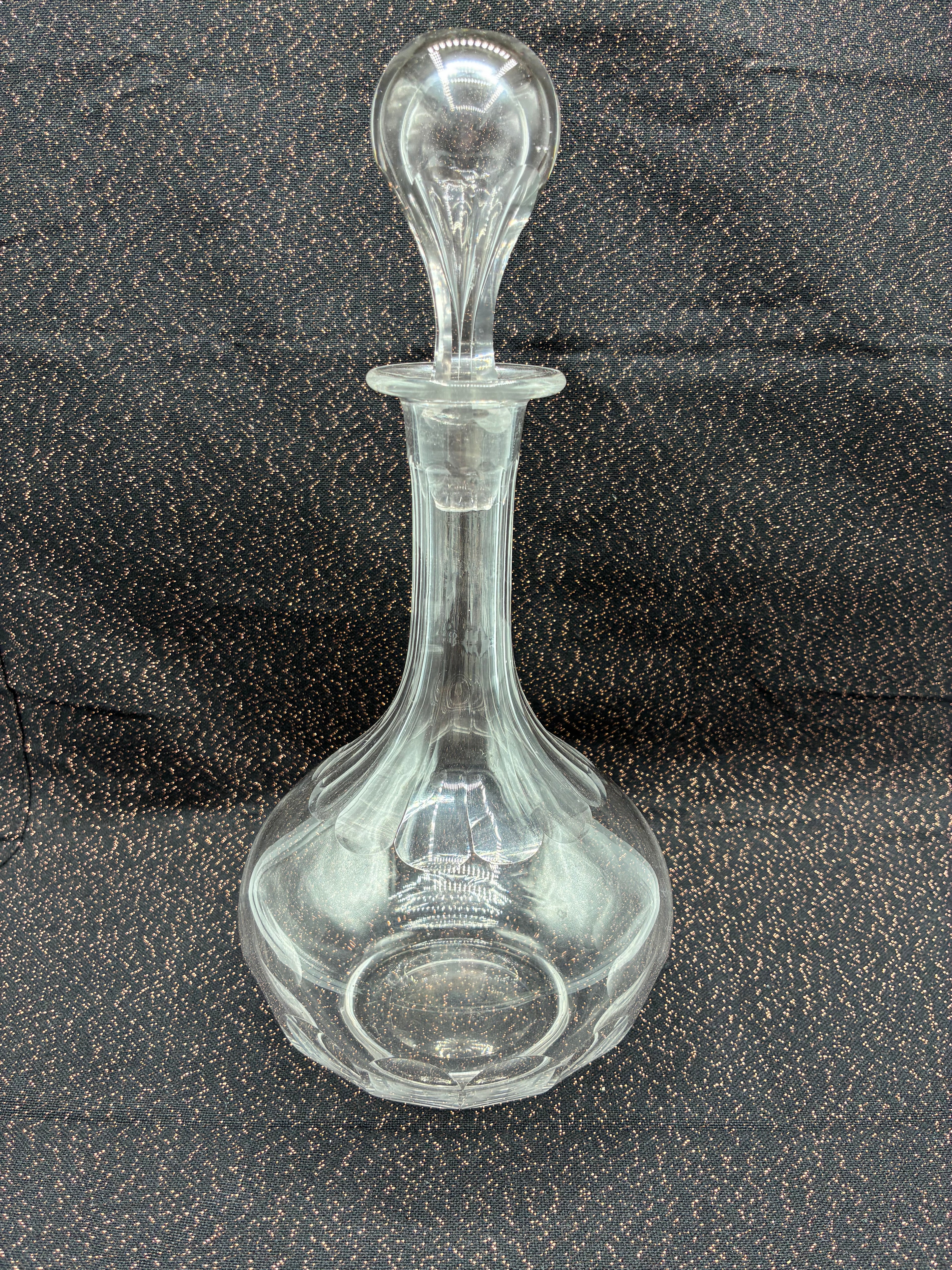 Carafe ancienne en verre travaillé avec bouchon – Carafe à liqueur d'époque