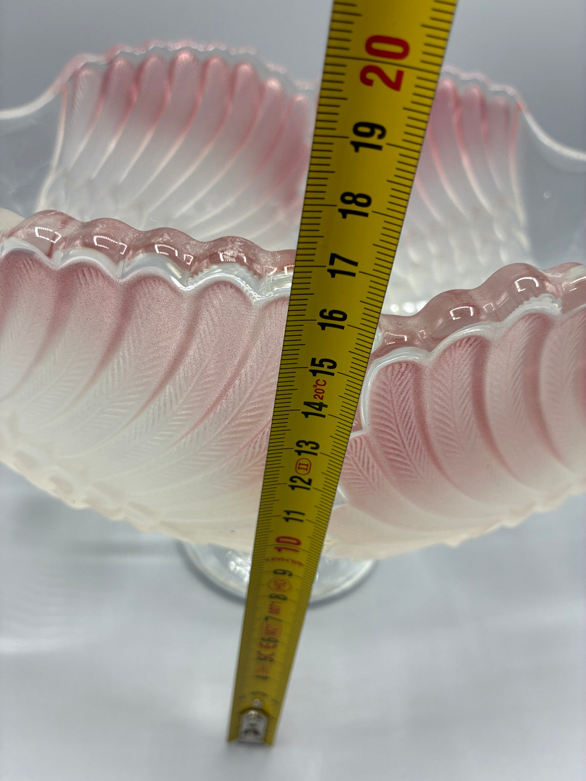 Mesure de la longueur de la coupe aux cygnes, 27 cm