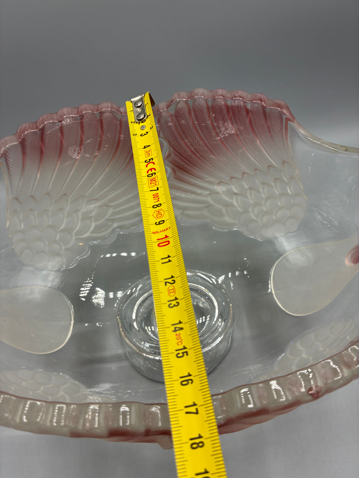 Mesure de la hauteur de la coupe opalescente aux cygnes