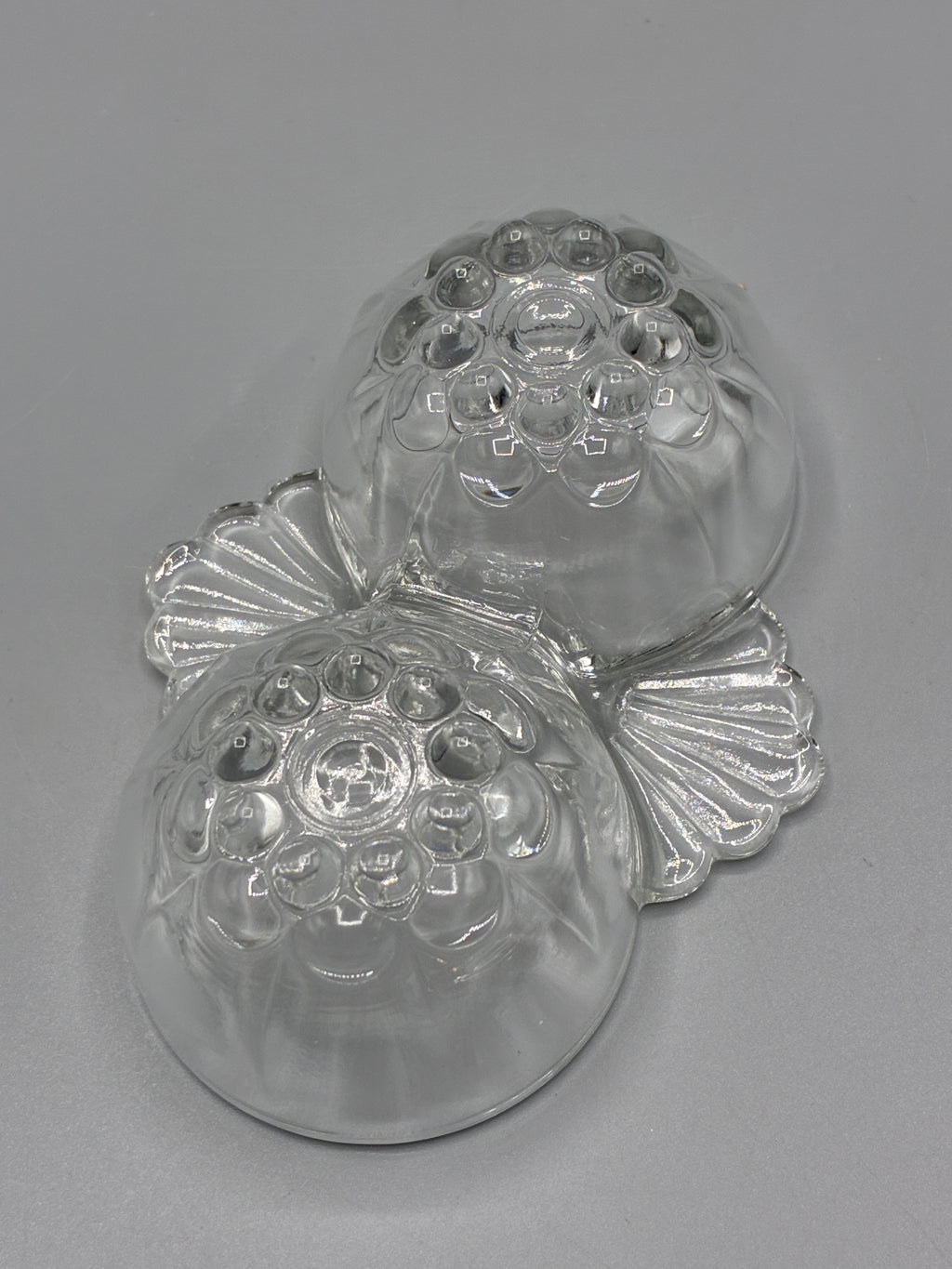 Mesure de la longueur du double saleron en verre