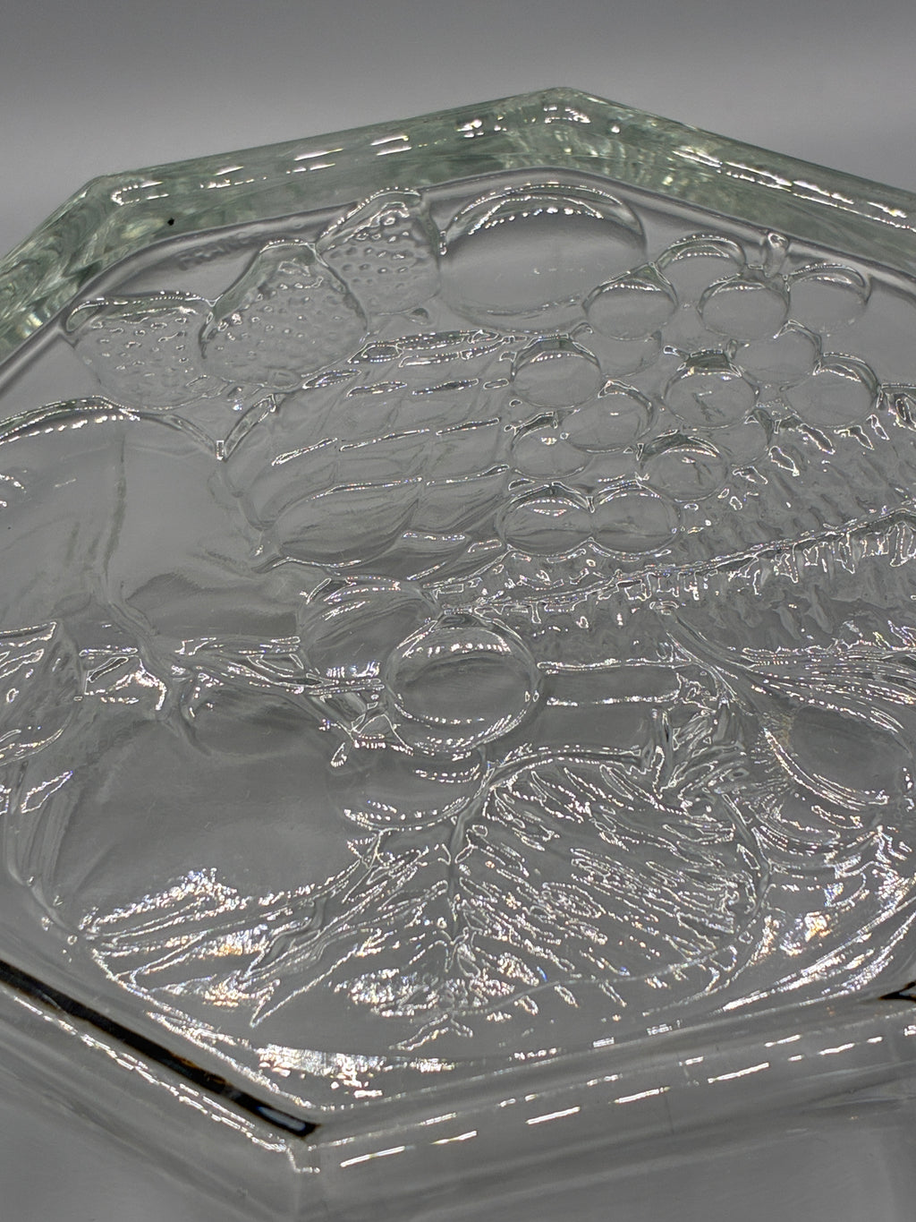 Mesure de la hauteur du grand saladier en verre