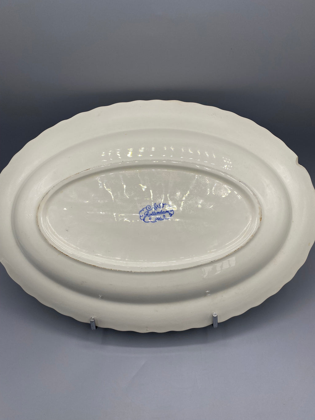 Grand plat faience hollandaise C&S Rotterdam, revers avec marque manufacture