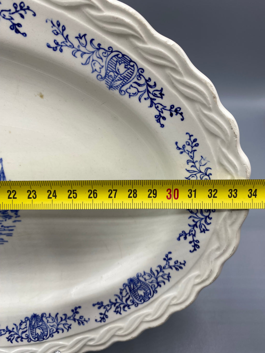 Grand plat faience hollandaise C&S Rotterdam, vue avec mesure largeur 34 cm