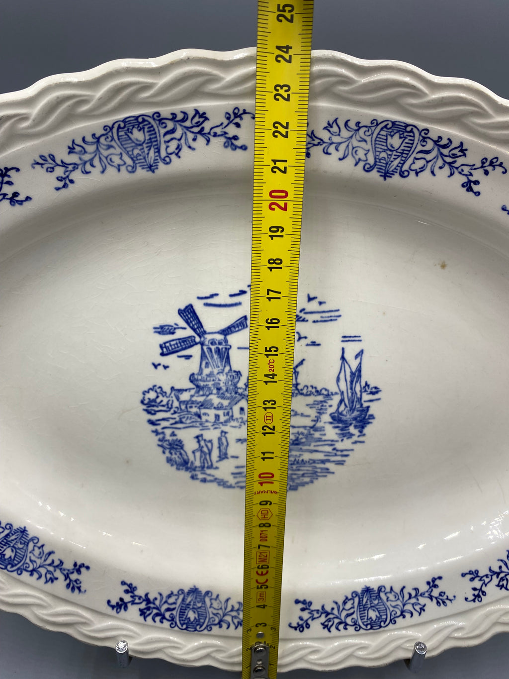 Grand plat faience hollandaise C&S Rotterdam, vue avec mesure hauteur 24 cm