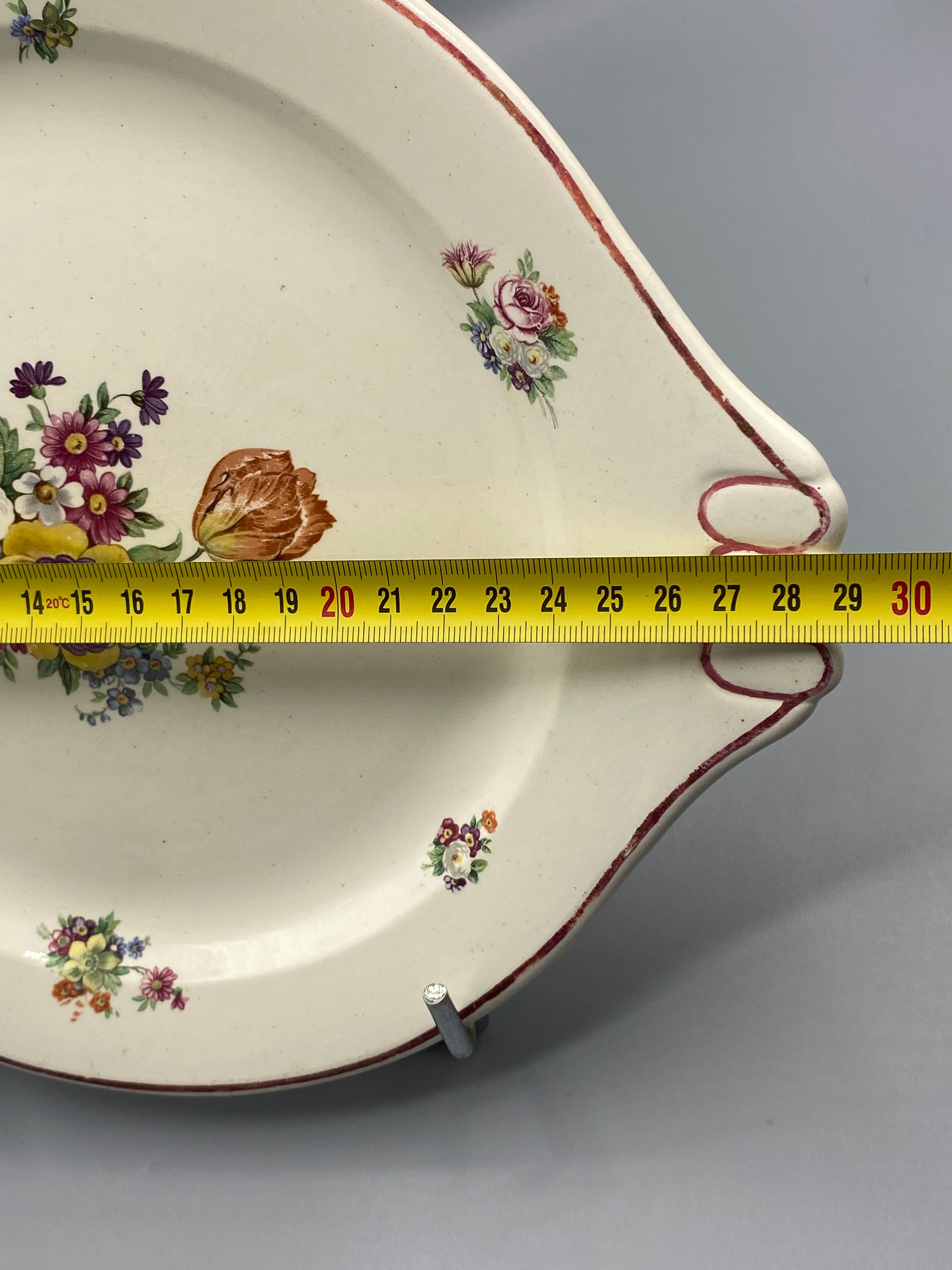 Largeur totale 30 cm, plat à oreilles faïence Salins