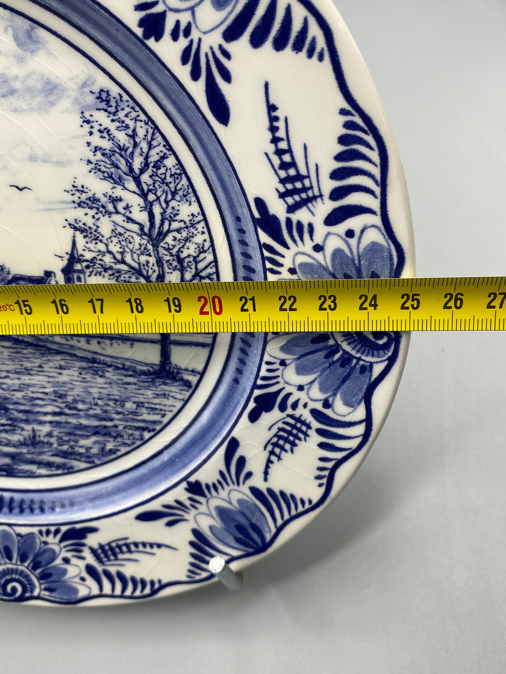 Diamètre 26 cm, assiette Delft bleu semeur