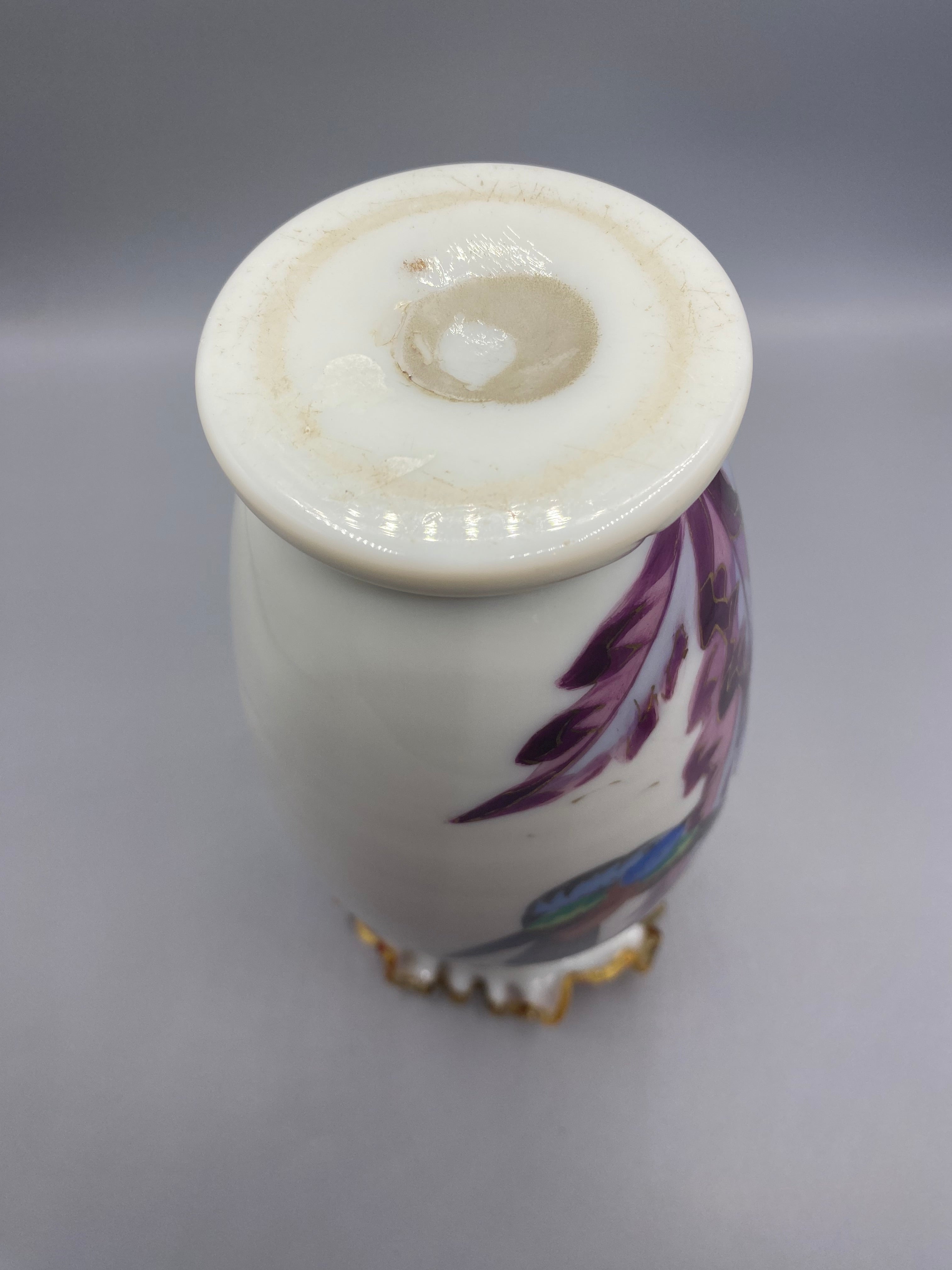 Vase opaline base annulaire traces ancienne fixation monture