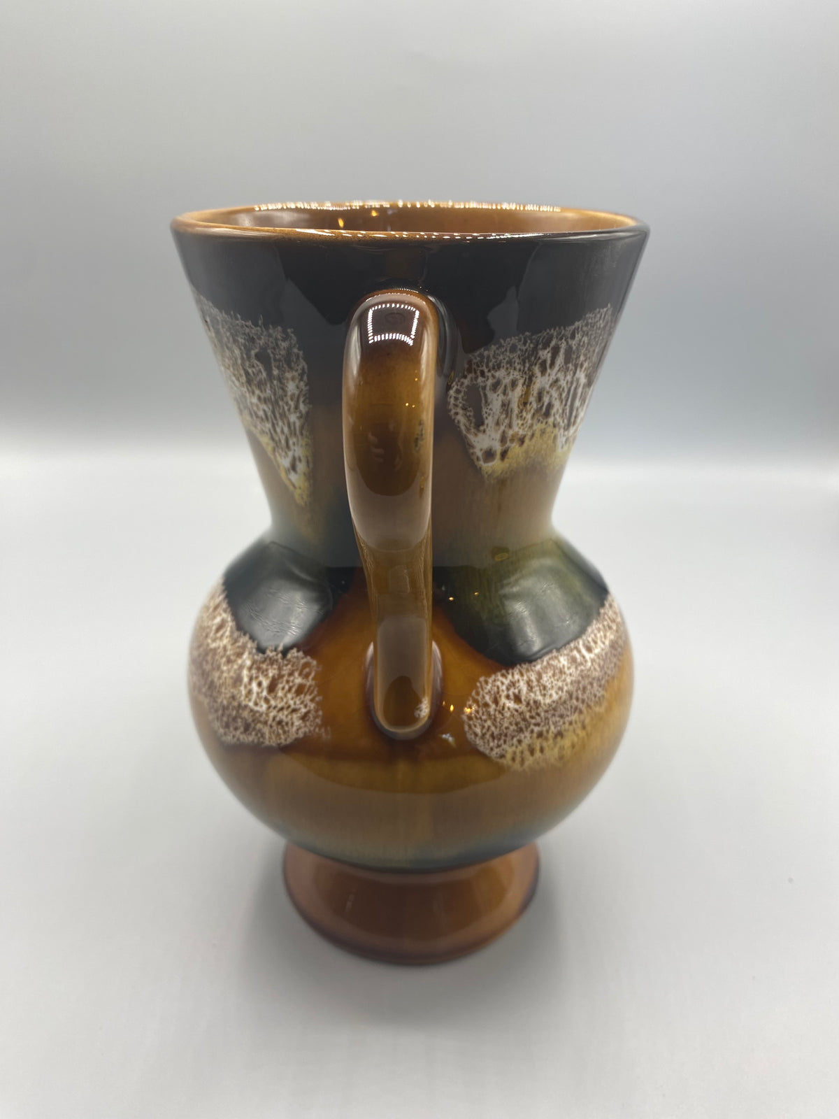 Vase Sarreguemines Hawaï 2 anses vue de face émail cristallisé beige