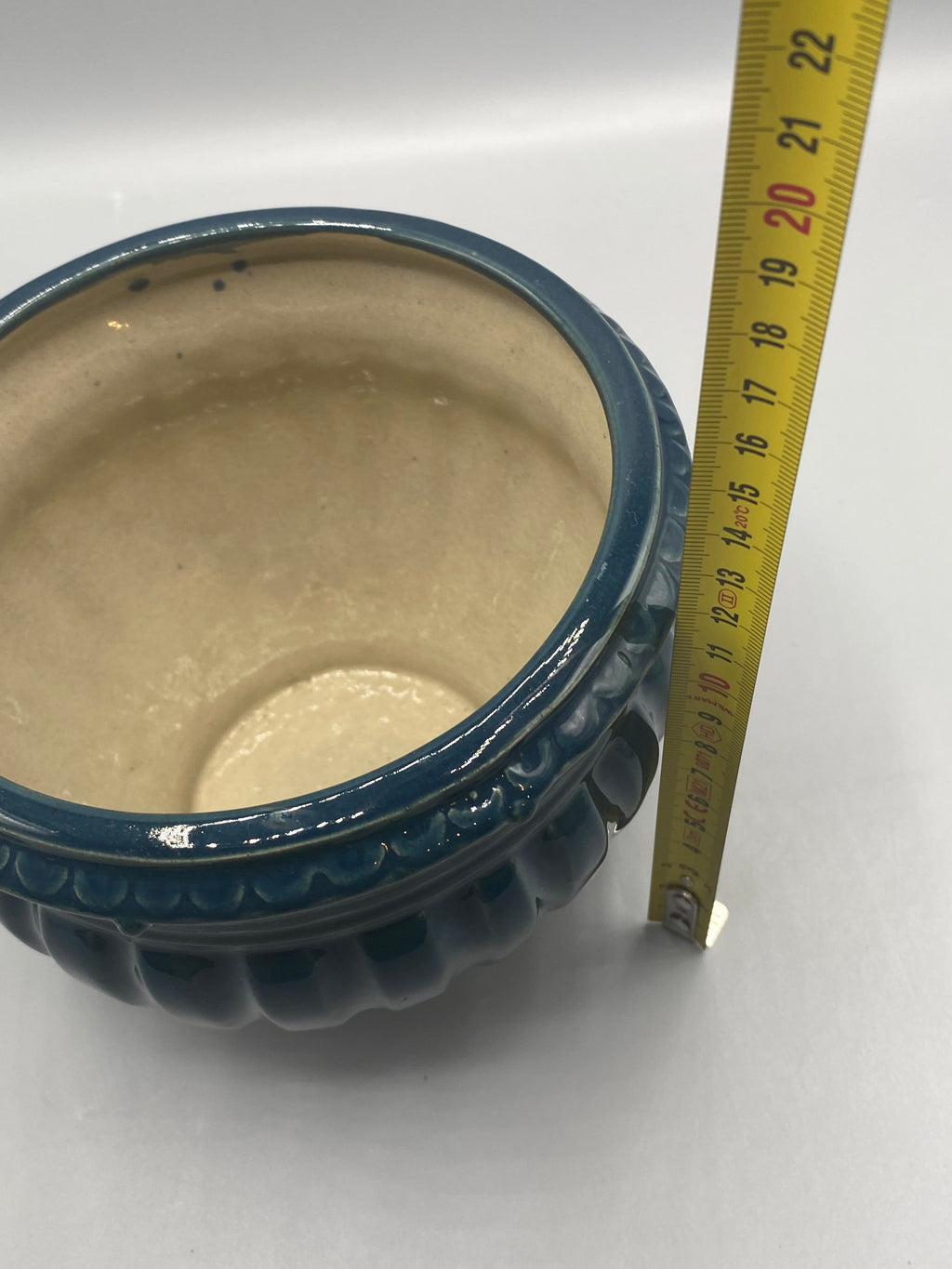 Cache-pot bleu canard mesure hauteur 14 cm vue de profil