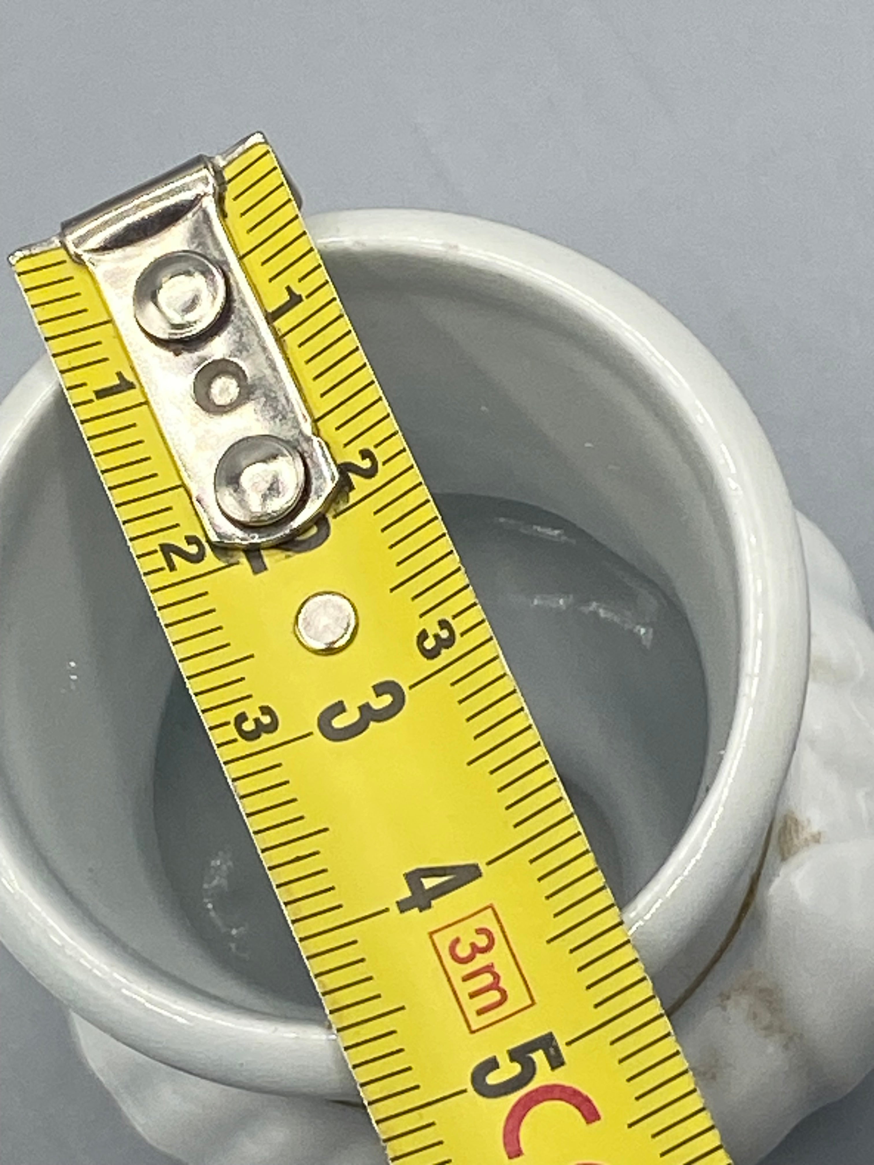 Potiche Kerafina avec mètre, hauteur environ 9 cm