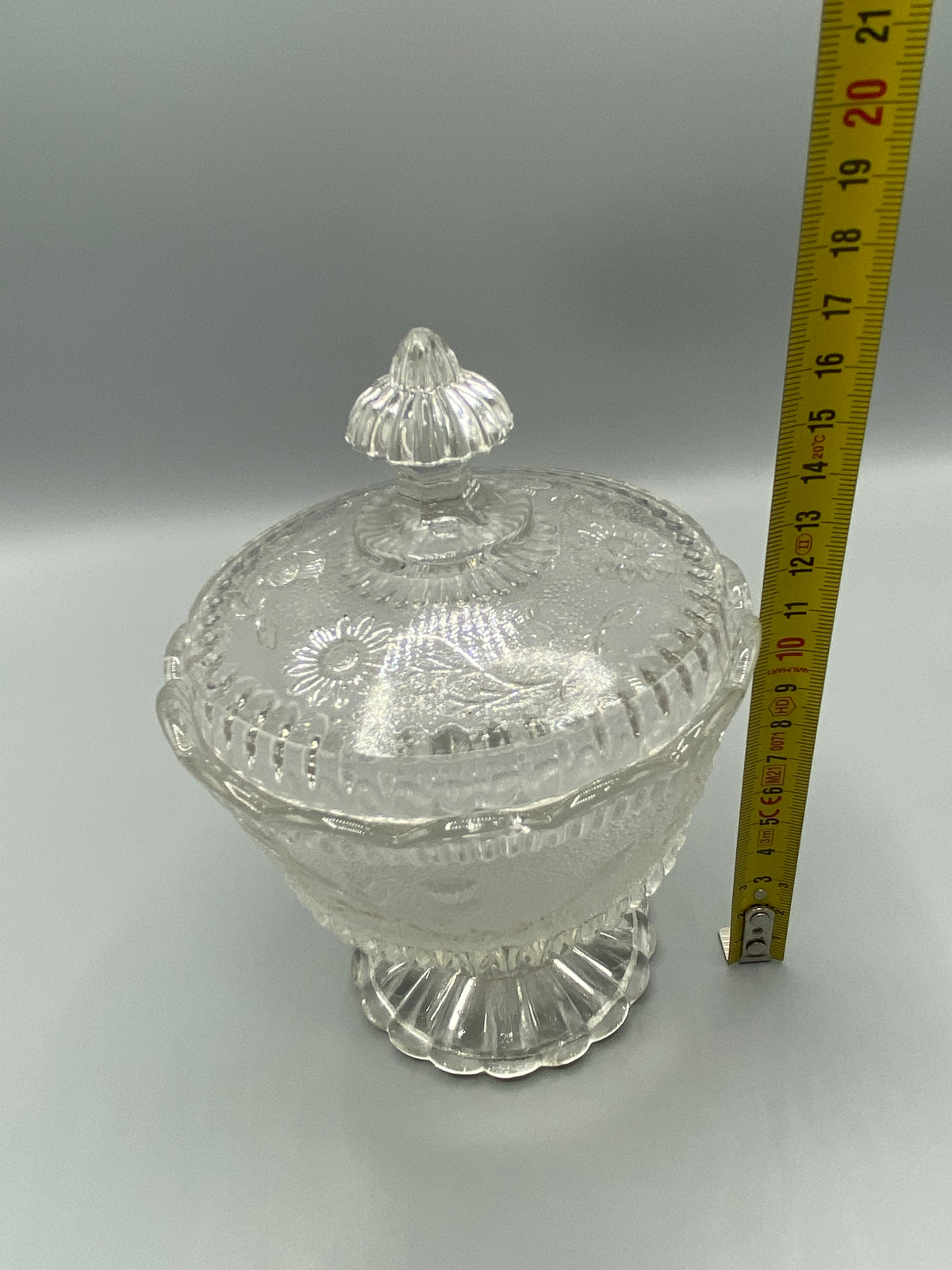Drageoir verre moulé avec mètre, hauteur environ 16 cm