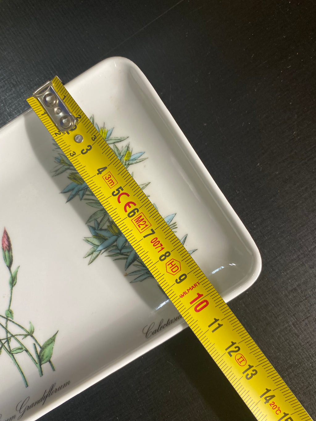 Vide-poche mélaminé avec mètre, profondeur 13 cm, détail Linum Grandiflorum