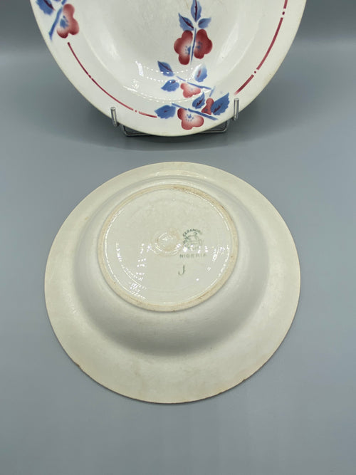 2 assiettes creuses Céranord modèle Niger – Décor floral bleu bordeaux – Art déco vers 1930